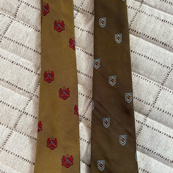 Men’s Neck Ties - Picture 2 of 3